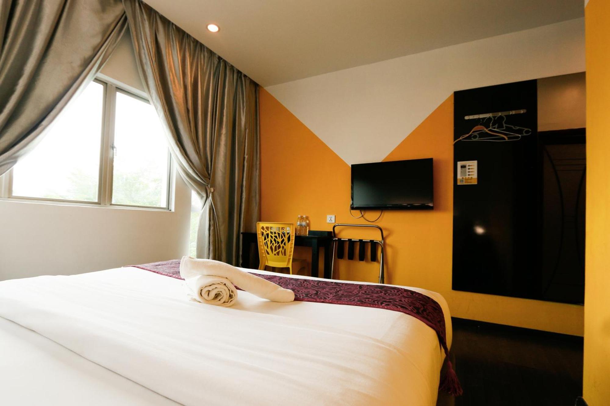 Golden Roof Hotel Ampang Ipoh Exterior foto